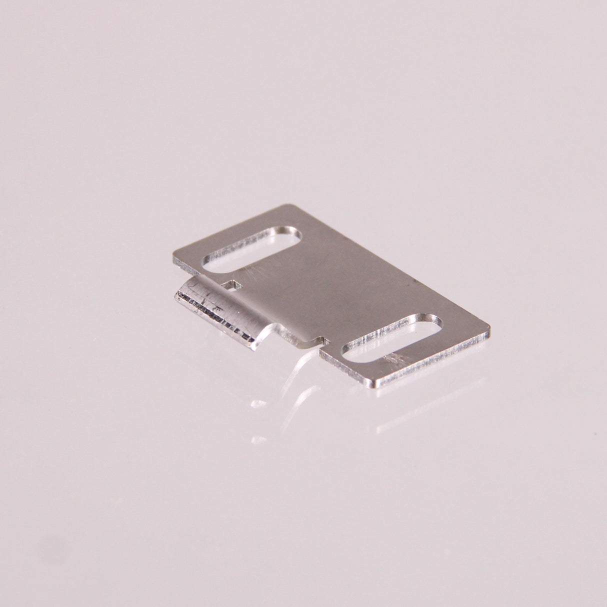 Vulcan Hart 00-423847-00001 Strike Plate, Mounted On Door