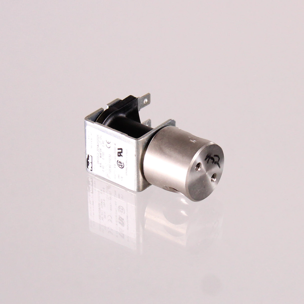 Cleveland 22218 Solenoid Valve 1/4" Normally Close