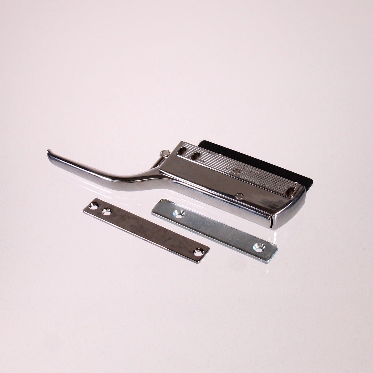 AccuTemp AT1A-3447-1 STEAMER DOOR LATCH